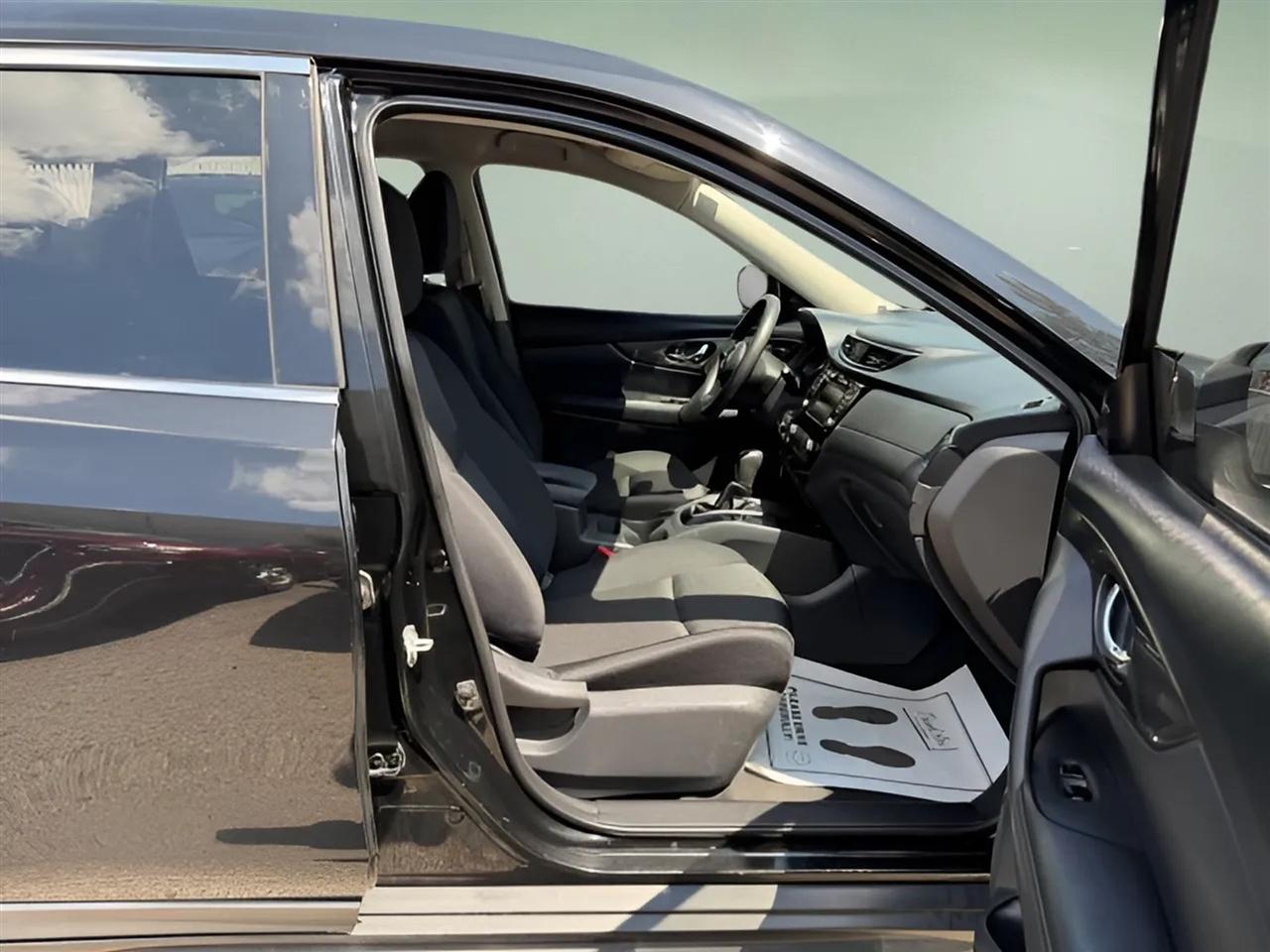 Nissan Rogue  2018