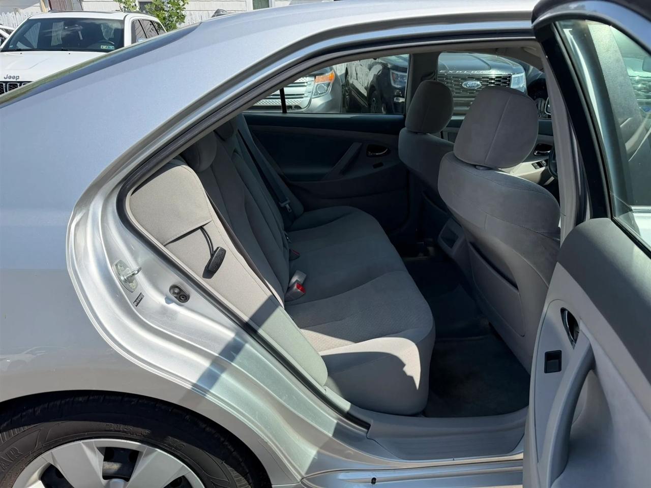 Toyota Camry  2009
