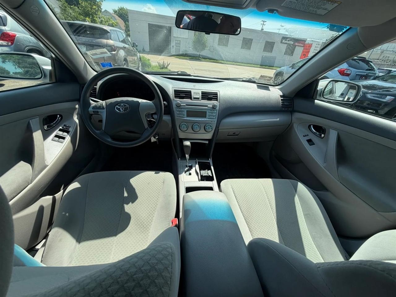 Toyota Camry  2009
