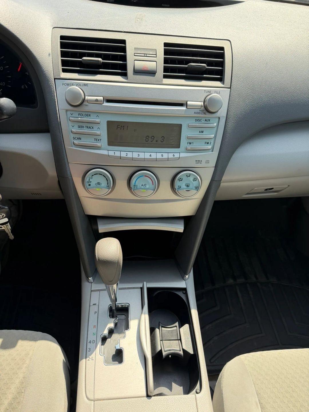 Toyota Camry  2009