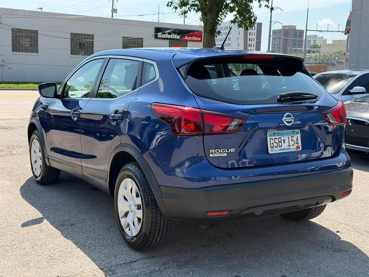Nissan Rogue Sport  2019