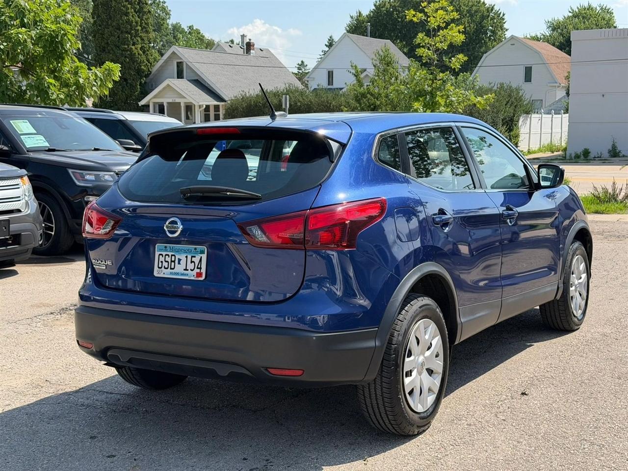 Nissan Rogue Sport  2019
