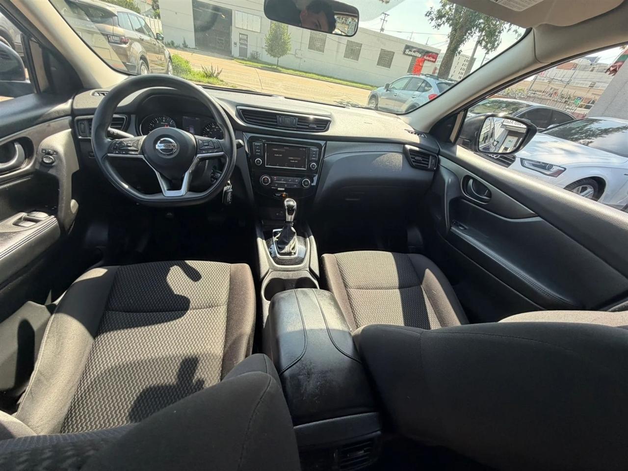 Nissan Rogue Sport  2019