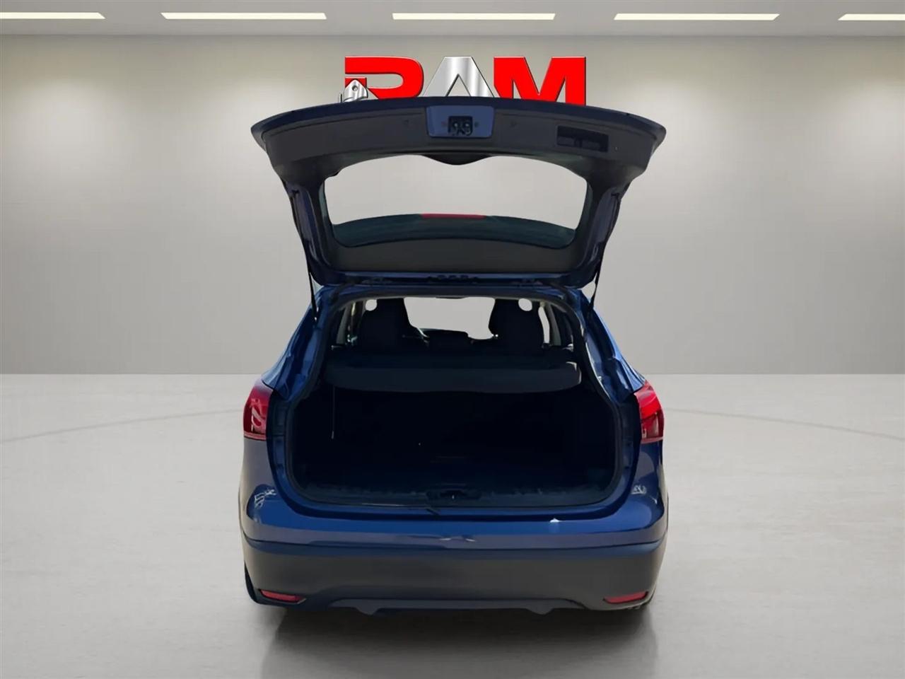 Nissan Rogue Sport  2019