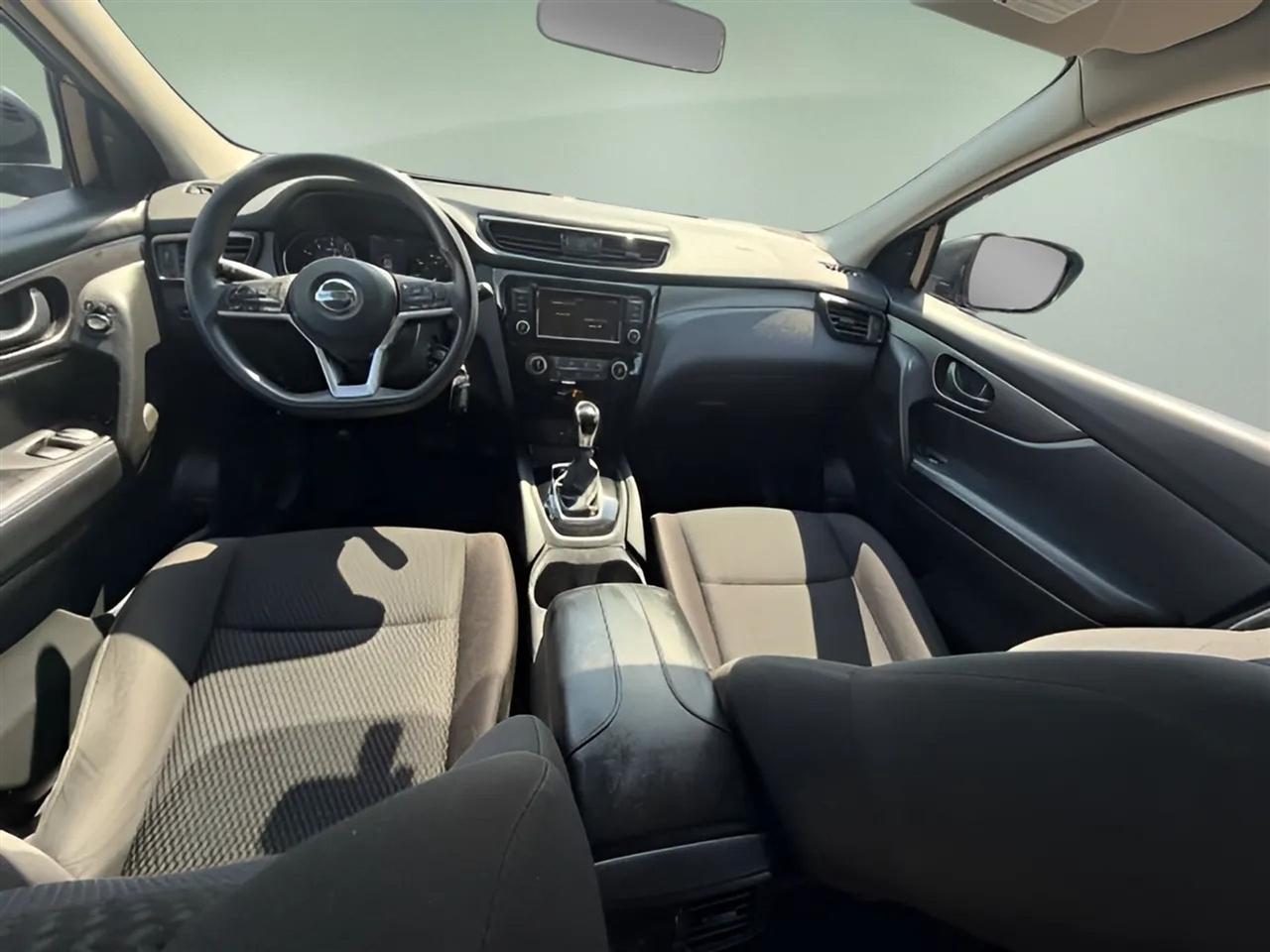 Nissan Rogue Sport  2019