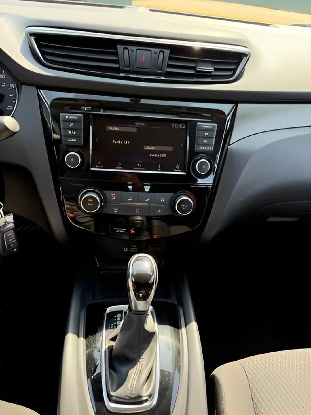 Nissan Rogue Sport  2019