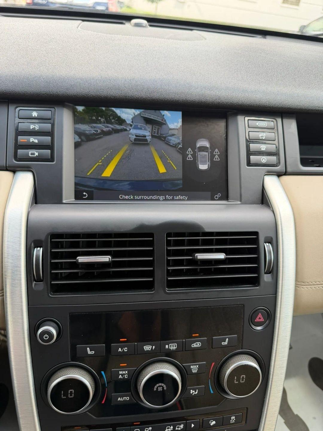 Land Rover Discovery Sport  2017