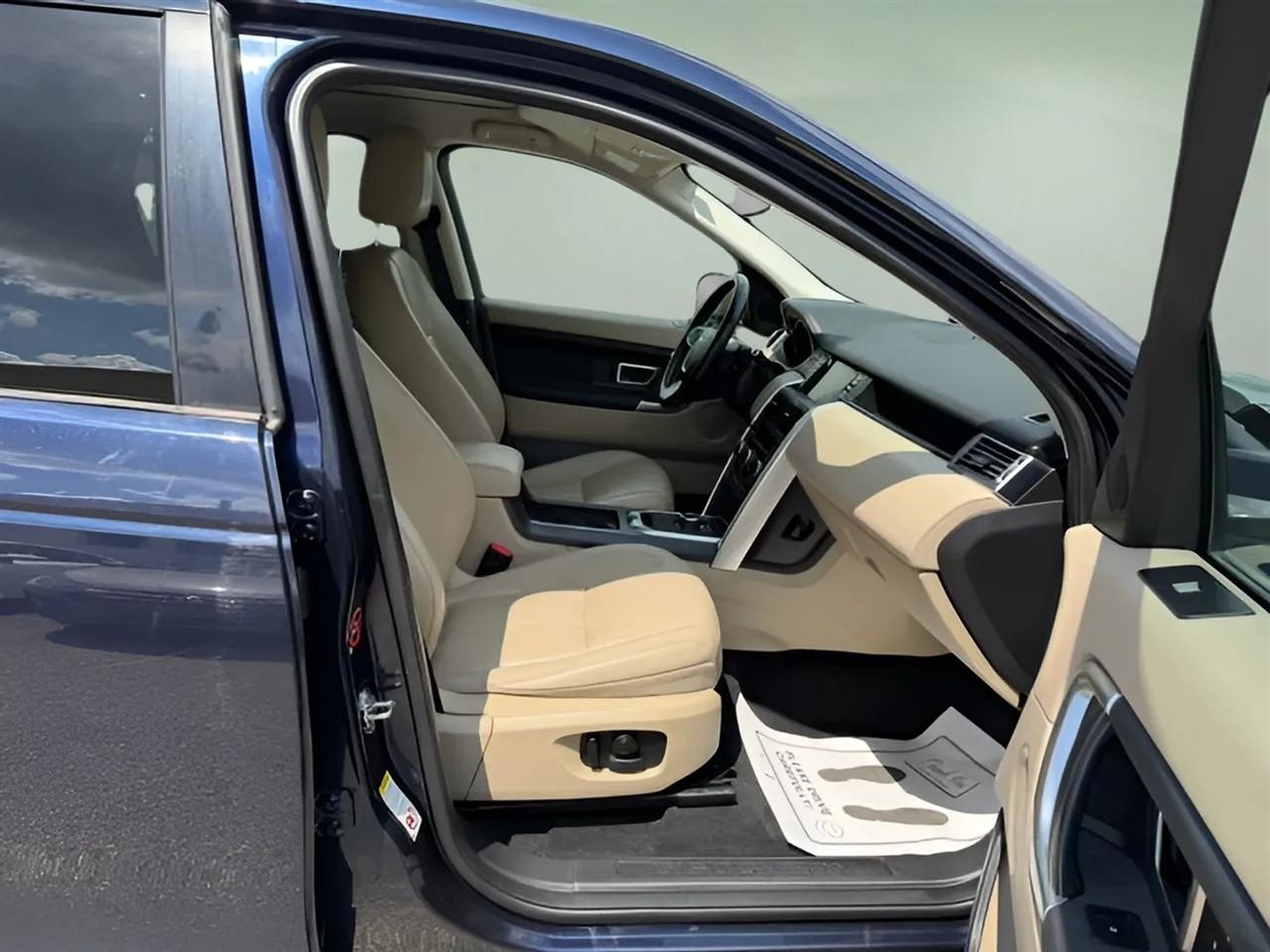 Land Rover Discovery Sport  2017