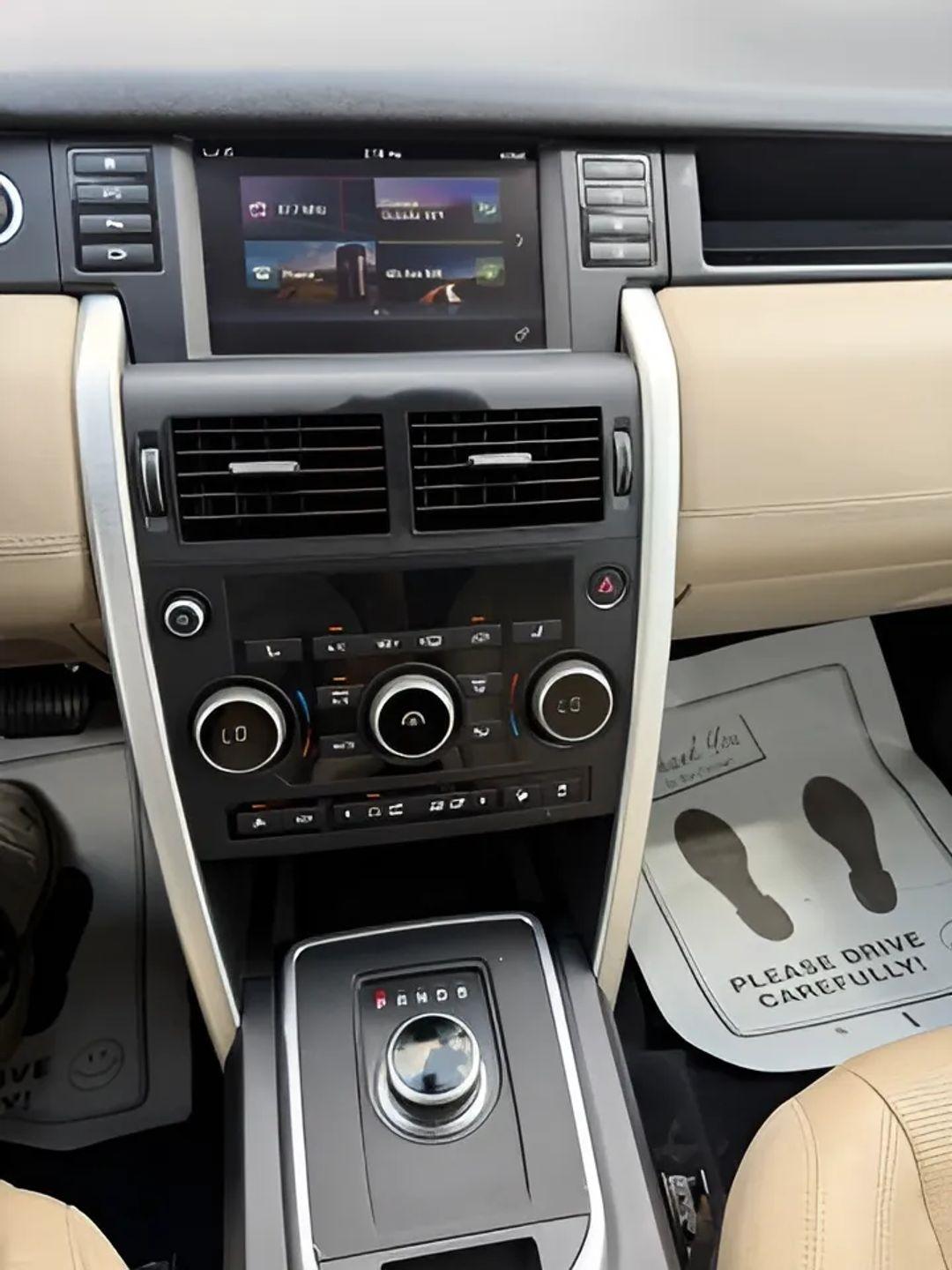 Land Rover Discovery Sport  2017