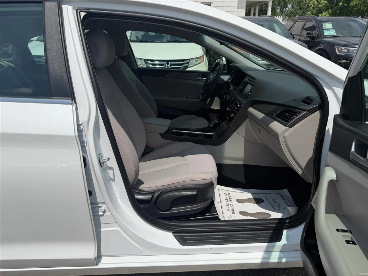 Hyundai Sonata  2016