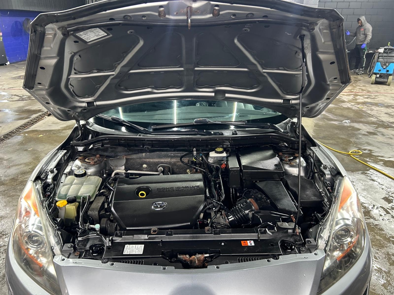 Mazda MAZDA3 i Touring 4-door 2012