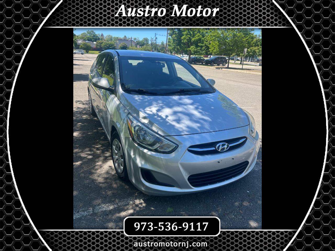 2015 Hyundai Accent GS 5-Door 6-Speed Automatic's photo