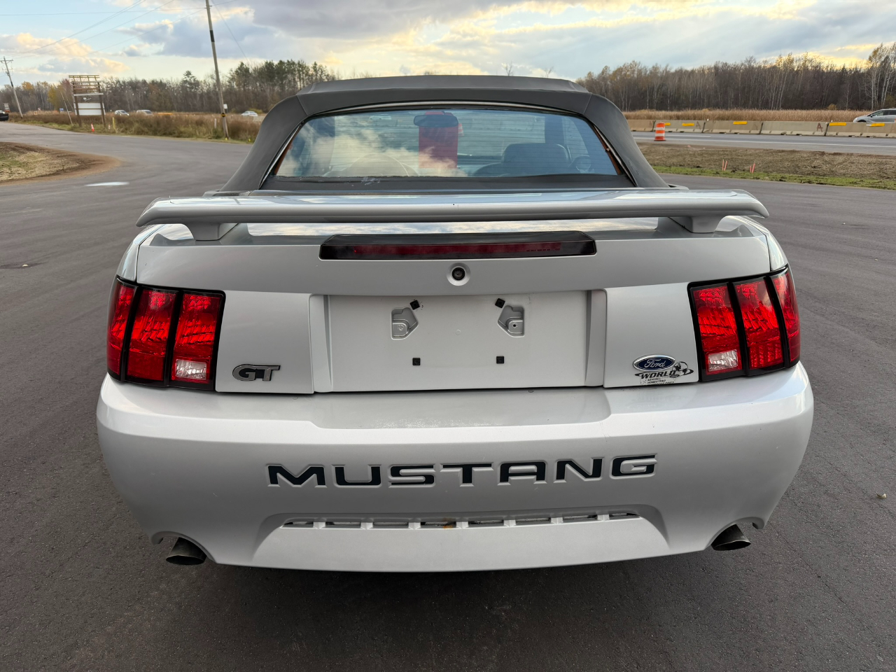 Ford Mustang  2002