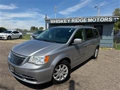 2013 Chrysler Town & Country 