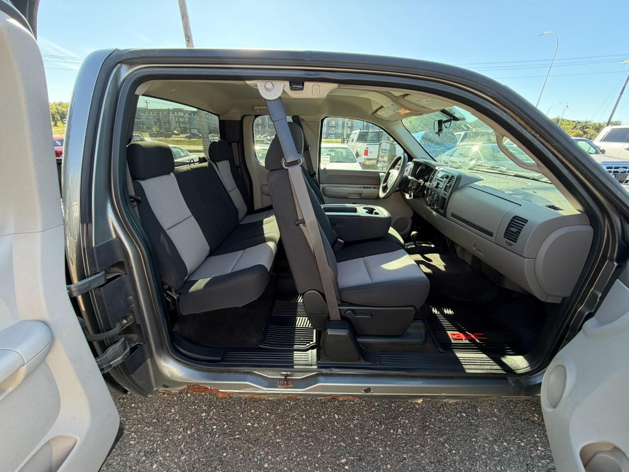 2009 GMC Sierra 1500 Work Truck - Photo 11