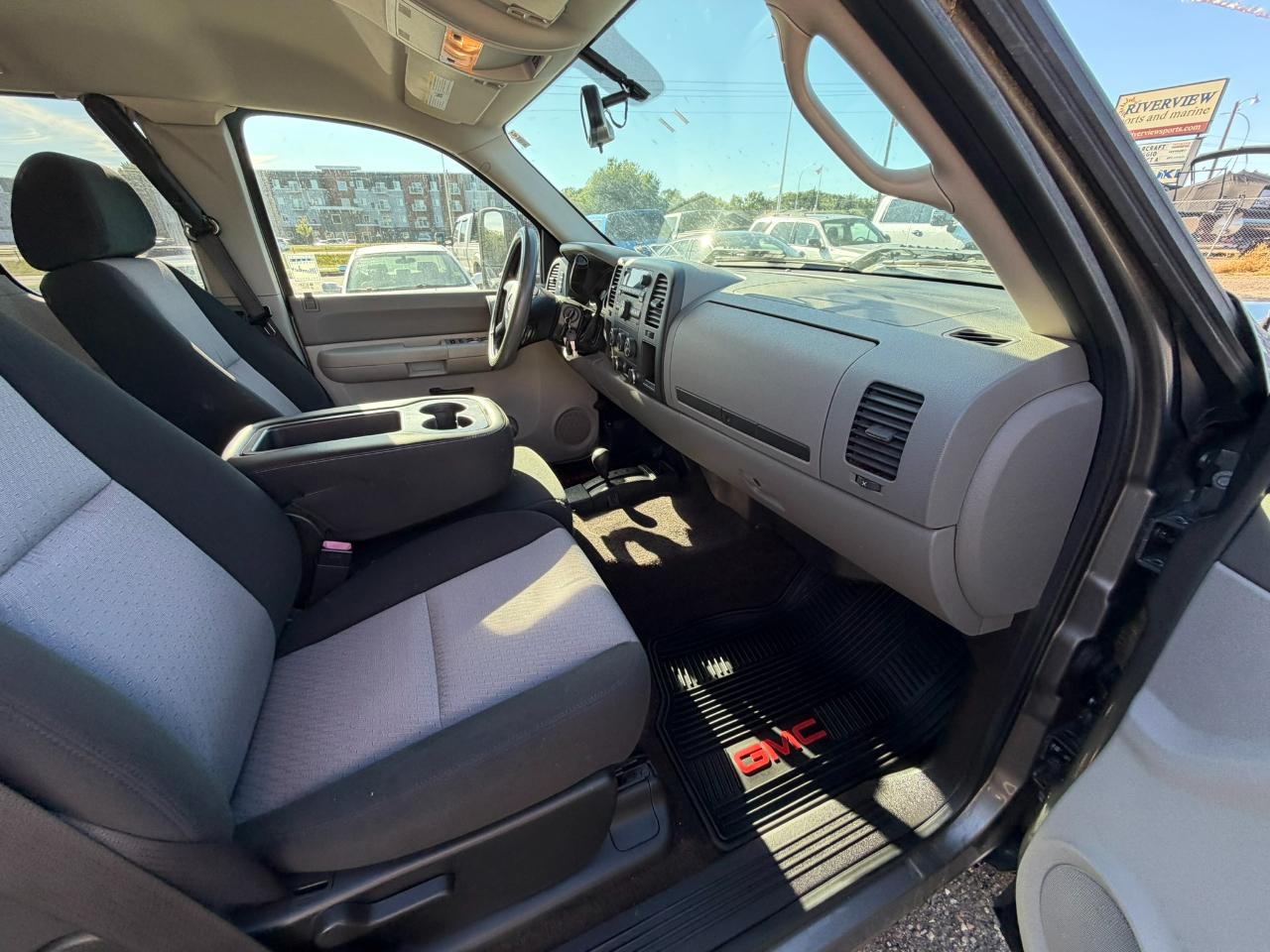 2009 GMC Sierra 1500 Work Truck - Photo 12