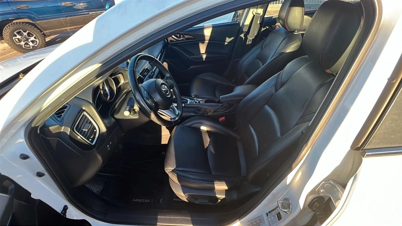 2016 Mazda MAZDA3 i Grand Touring - Photo 6