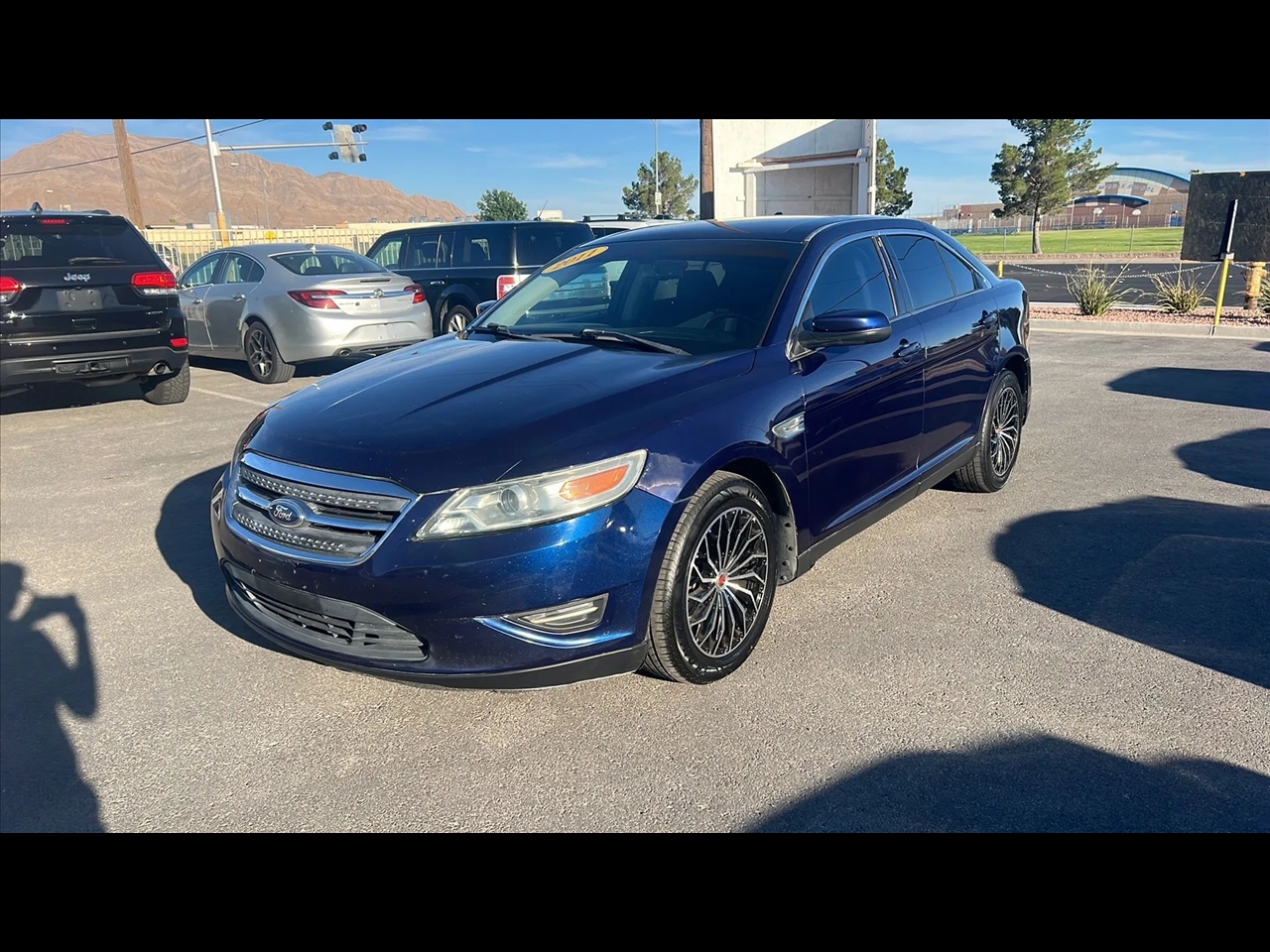 2011 Ford Taurus SEL Sedan 4D