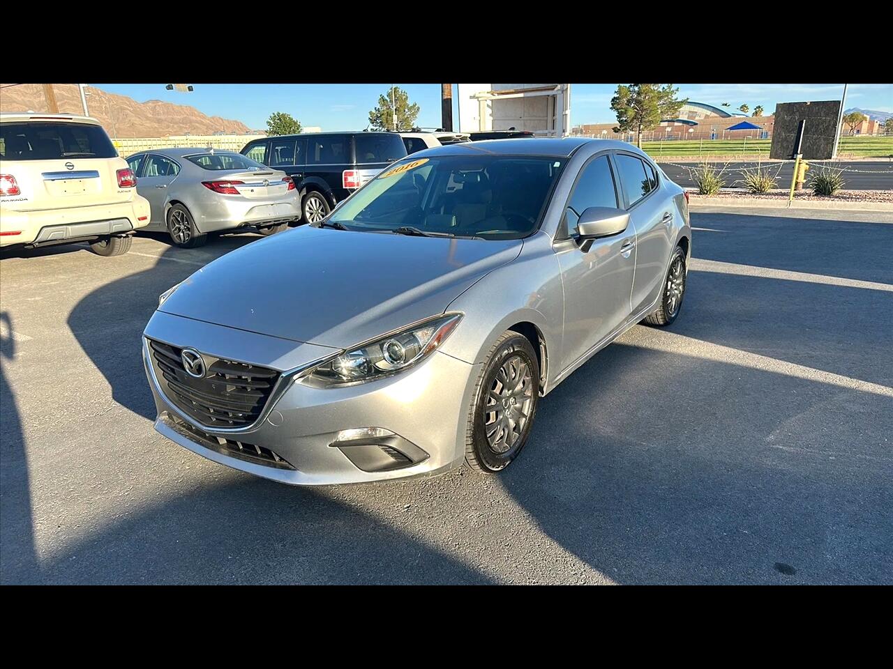 2016 Mazda MAZDA3 i Sport Sedan 4D