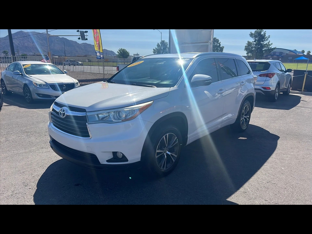2016 Toyota Highlander XLE Sport Utility 4D