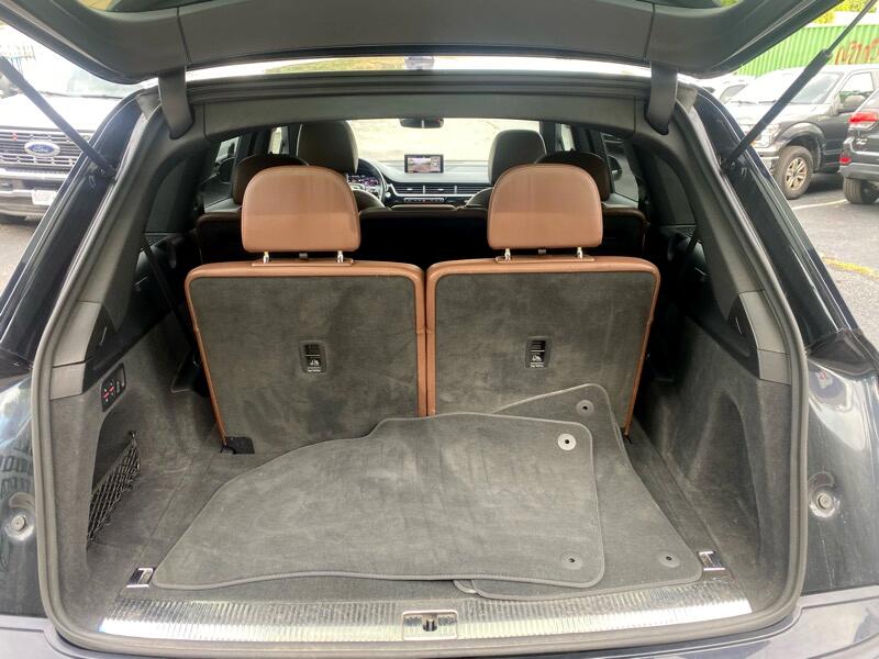 Audi Q7 3.0 Premium Plus quattro 2017 Audi Q7 3.0 Premium Plus quattro 2017