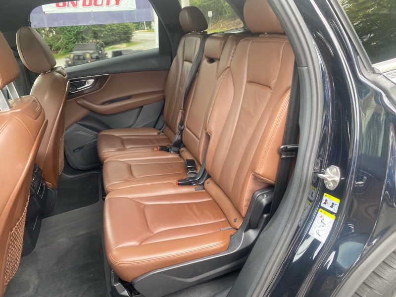 Audi Q7 3.0 Premium Plus quattro 2017 Audi Q7 3.0 Premium Plus quattro 2017