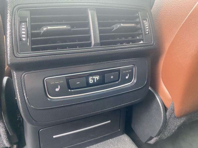 Audi Q7 3.0 Premium Plus quattro 2017 Audi Q7 3.0 Premium Plus quattro 2017