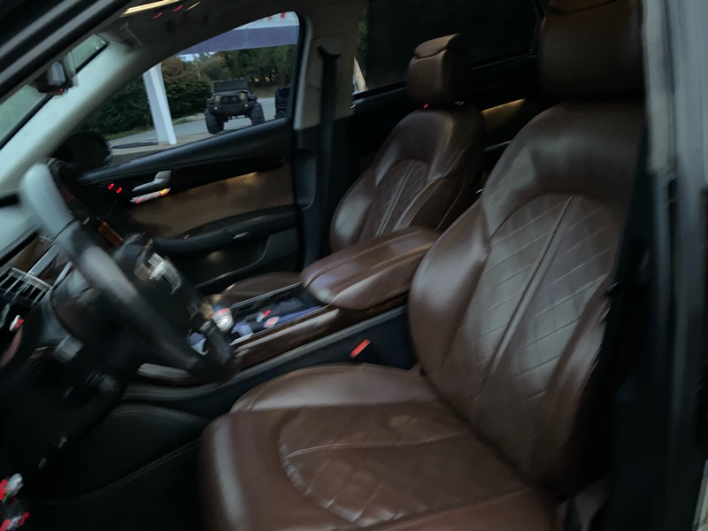 Audi A8 L 4.0T quattro 2015 Audi A8 L 4.0T quattro 2015