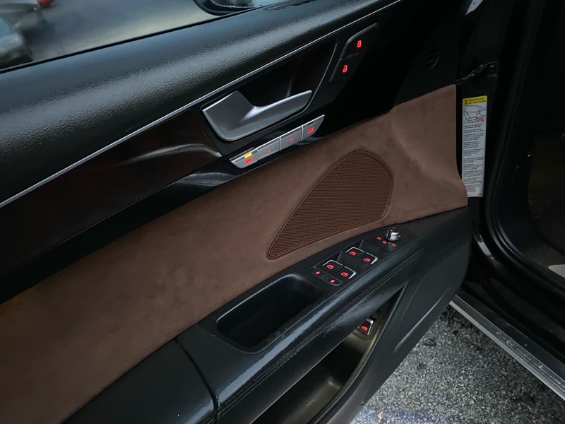 Audi A8 L 4.0T quattro 2015 Audi A8 L 4.0T quattro 2015
