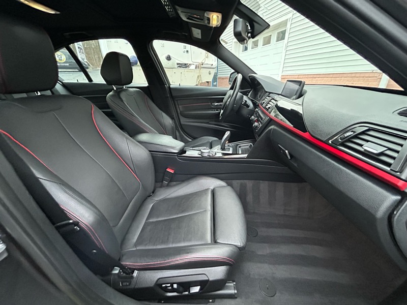 BMW 3-Series 335i xDrive Sedan 2014