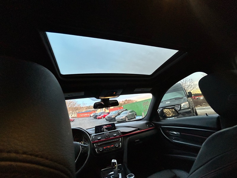 BMW 3-Series 335i xDrive Sedan 2014