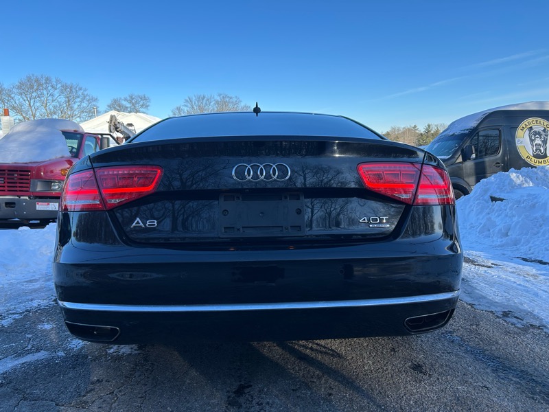 Audi A8 4.0T Sedan quattro Tiptronic 2014