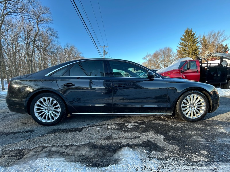 Audi A8 4.0T Sedan quattro Tiptronic 2014