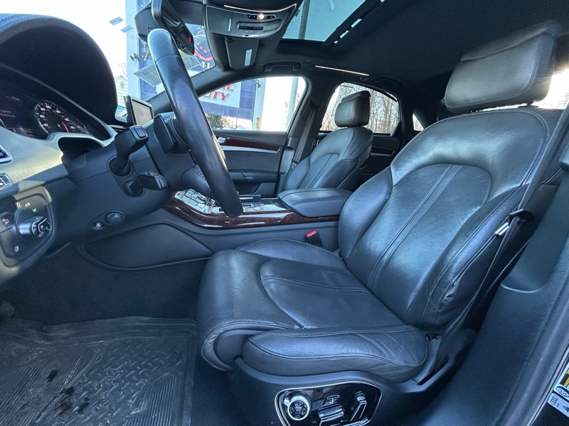 Audi A8 4.0T Sedan quattro Tiptronic 2014