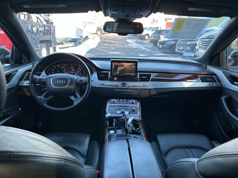 Audi A8 4.0T Sedan quattro Tiptronic 2014