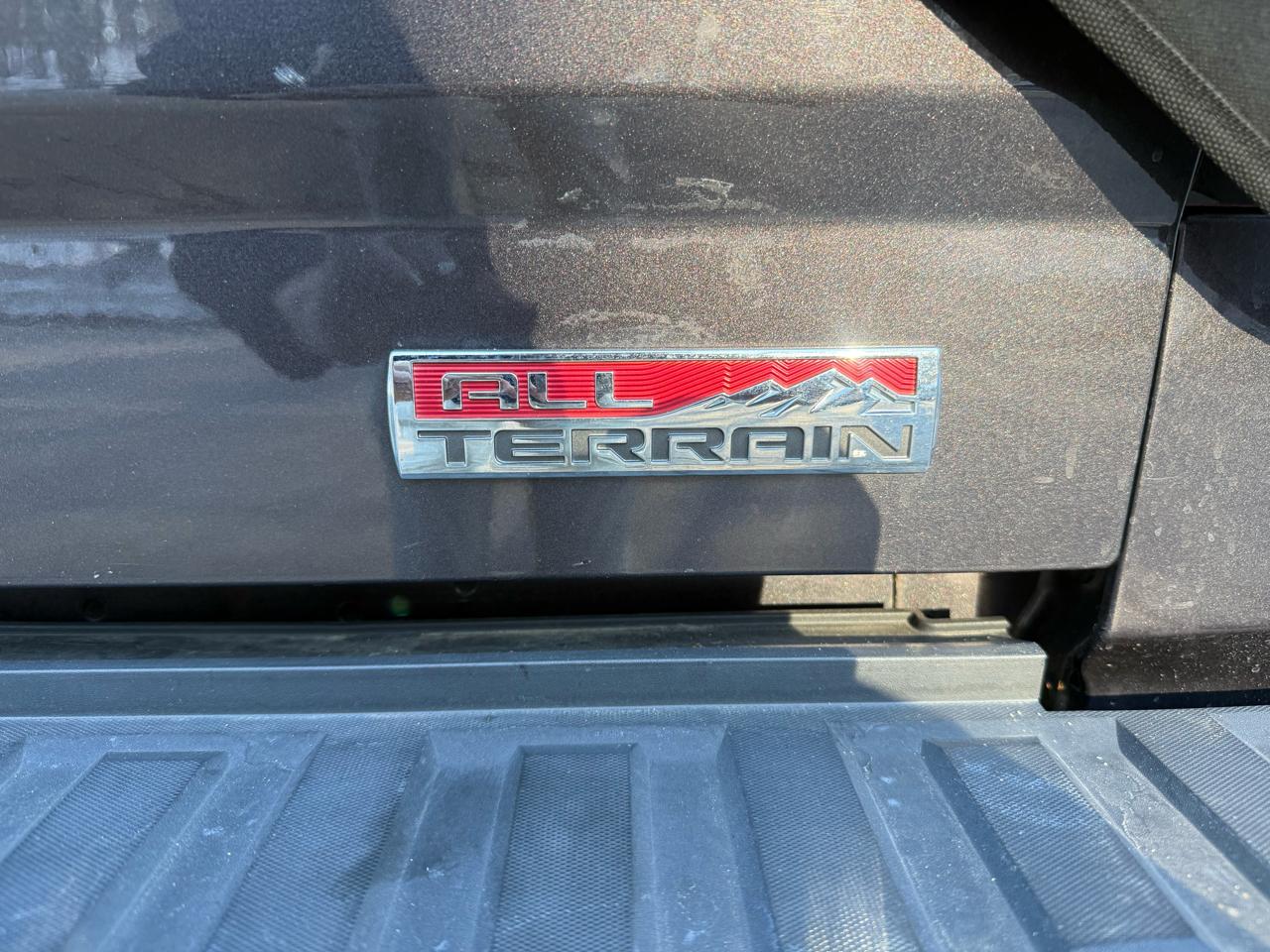 GMC Sierra 1500 Crew Cab 143.5" WB SLT 2014