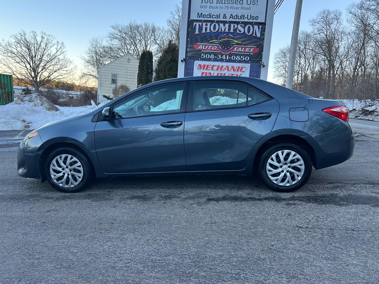 Toyota Corolla XLE CVT 2019