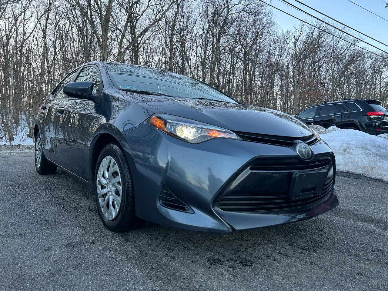 Toyota Corolla XLE CVT 2019