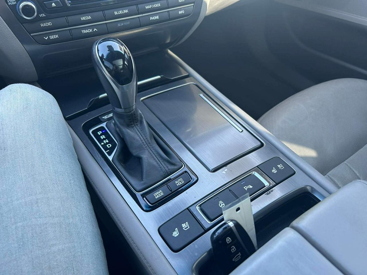 Hyundai Genesis 3.8L 2015