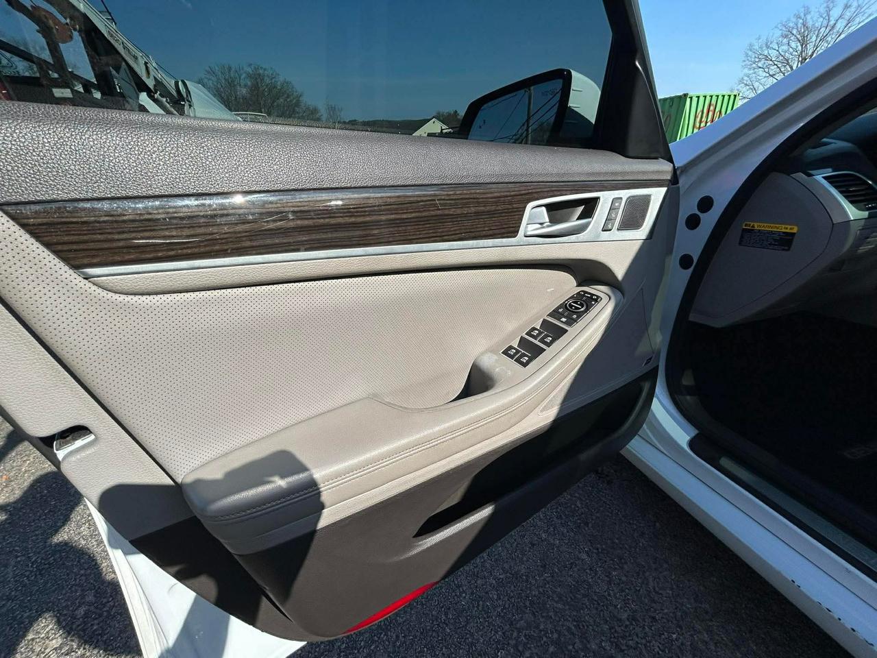 Hyundai Genesis 3.8L 2015