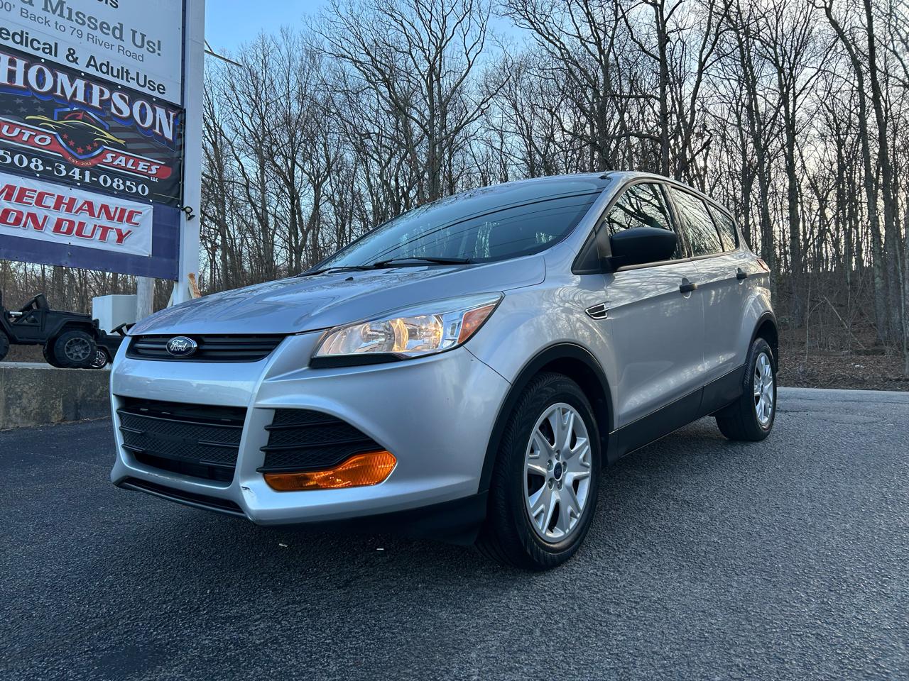 Ford Escape S FWD 2014