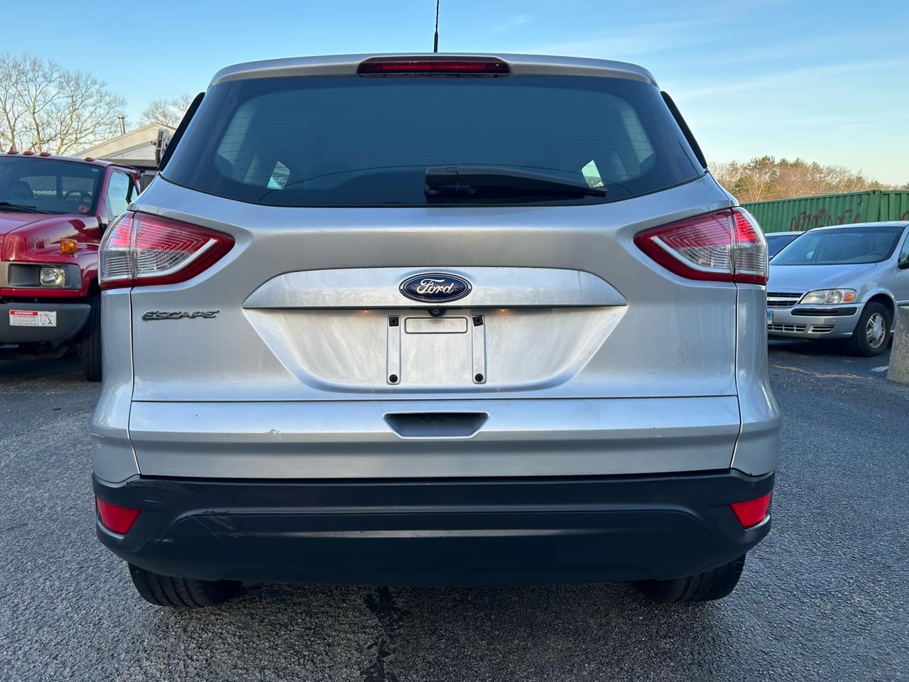 Ford Escape S FWD 2014