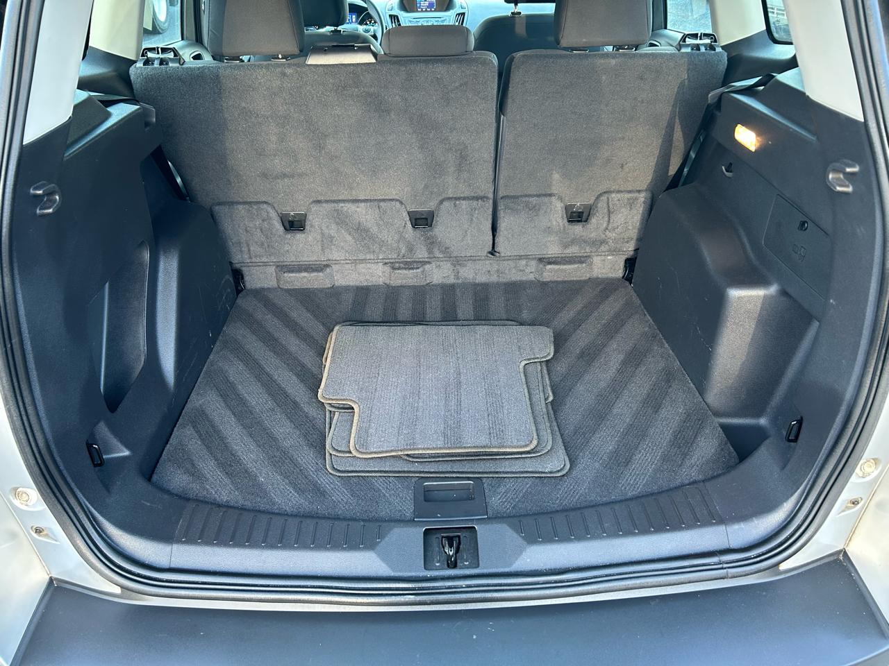 Ford Escape S FWD 2014