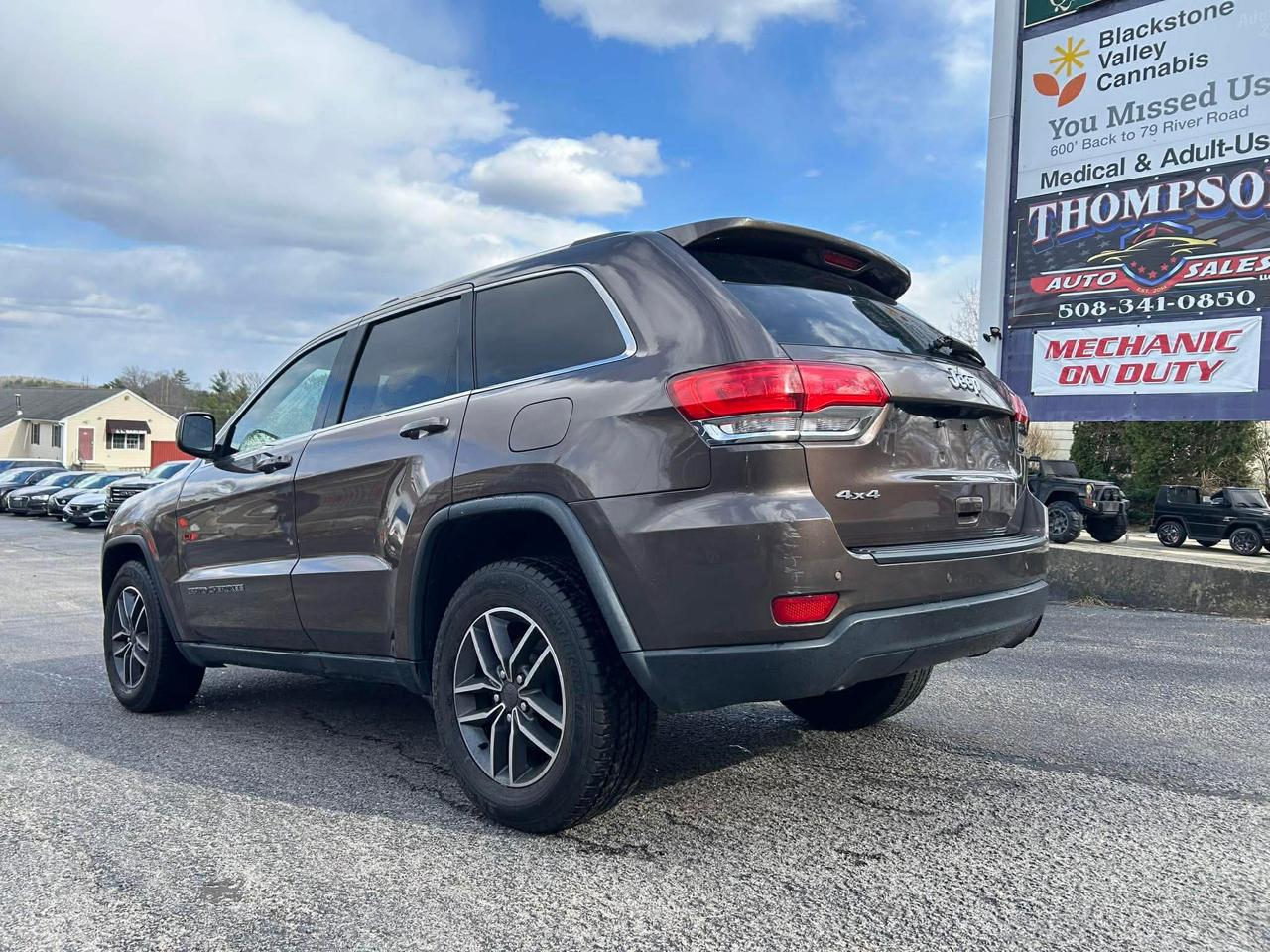 Jeep Grand Cherokee Laredo 4WD 2019