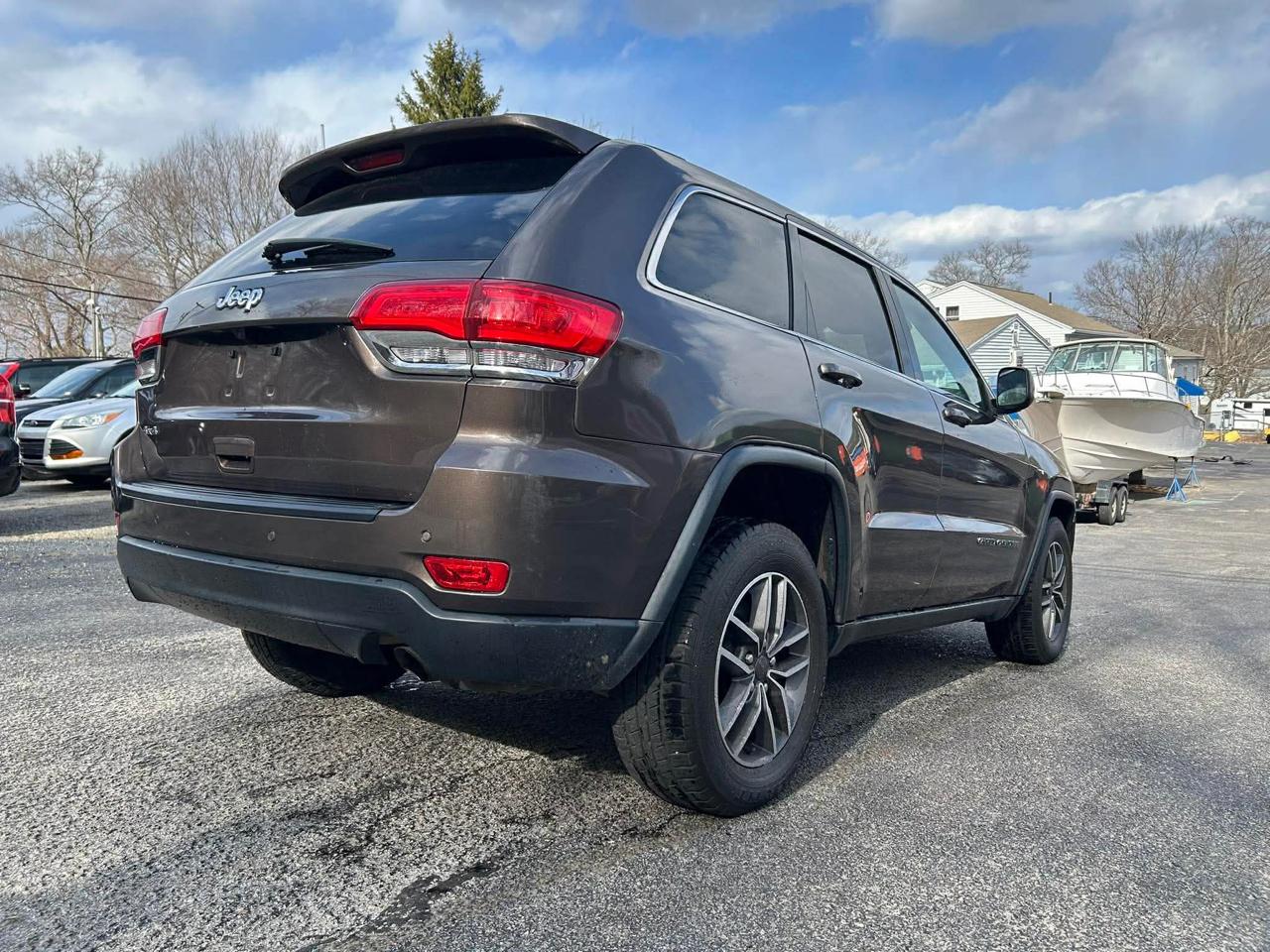 Jeep Grand Cherokee Laredo 4WD 2019