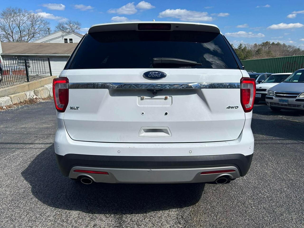 Ford Explorer 4dr XLT 2016