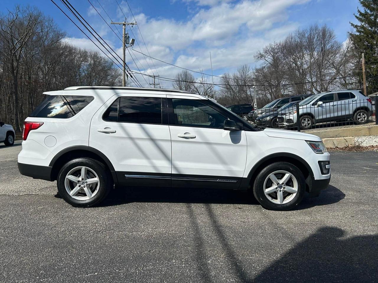 Ford Explorer 4dr XLT 2016
