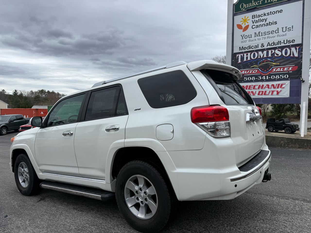 Toyota 4Runner SR5 4WD 2011