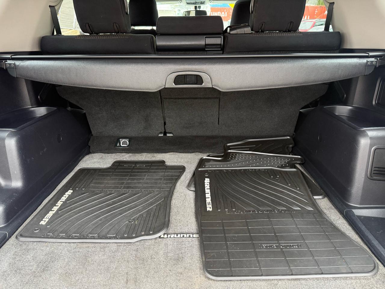 Toyota 4Runner SR5 4WD 2011