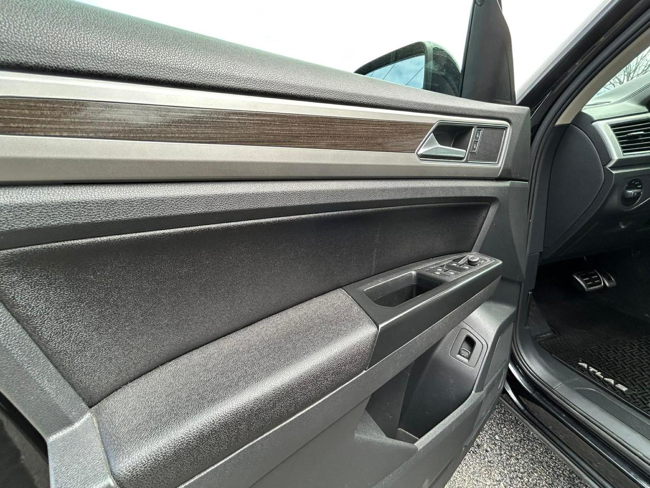 Volkswagen Atlas V6 SE w/Technology AWD 2018